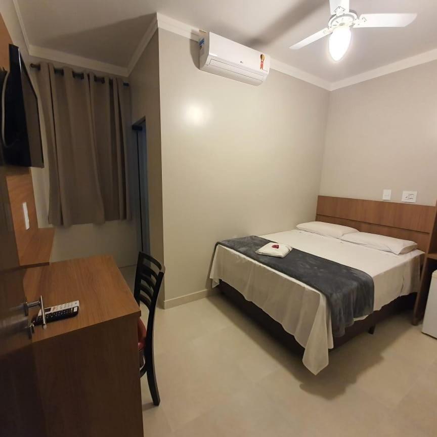 ריו קלארו Hotel Tertulio'S מראה חיצוני תמונה
